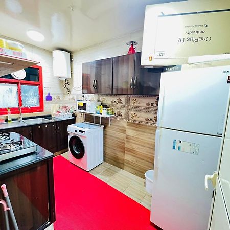 Ferienwohnung Moon Backpackers , Al Rigga , Partition For Couples And For Singles Dubai Exterior foto