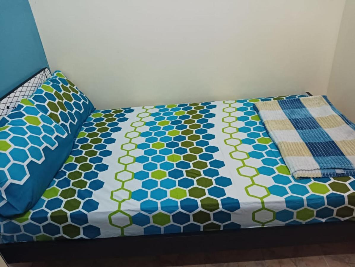 Ferienwohnung Moon Backpackers , Al Rigga , Partition For Couples And For Singles Dubai Exterior foto