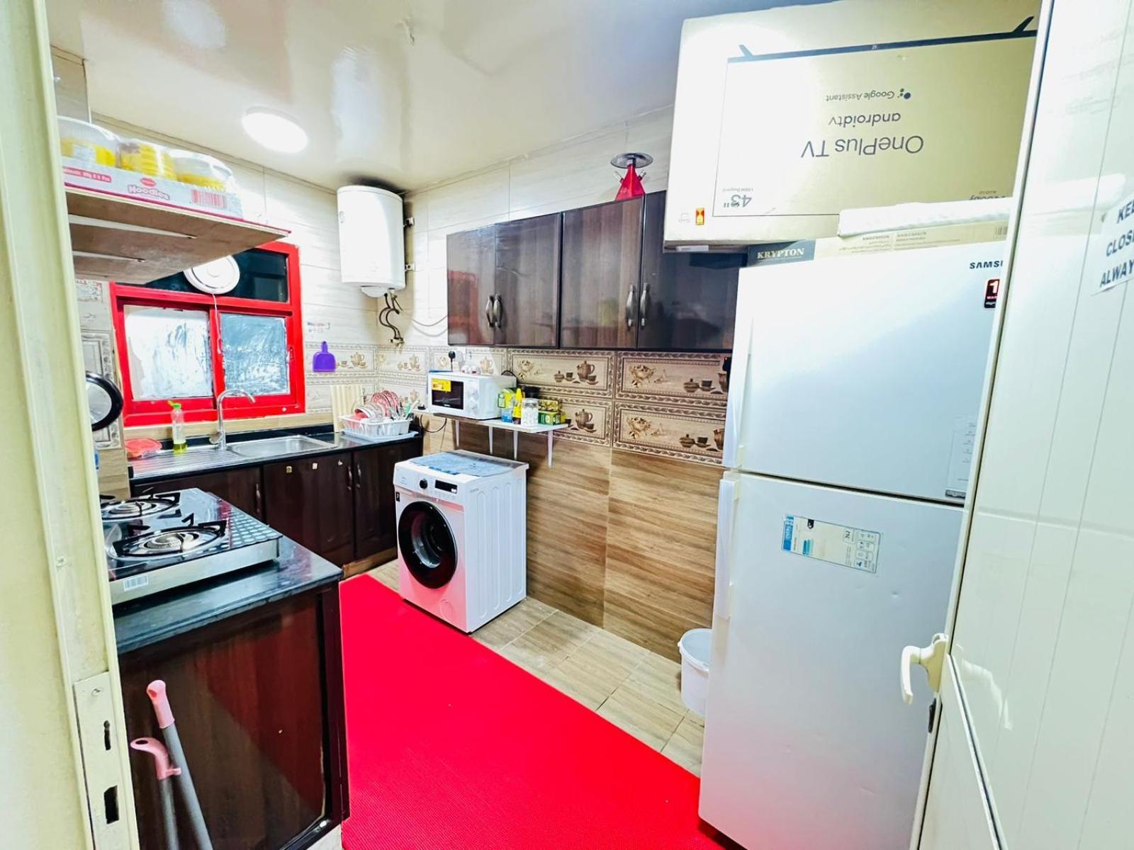Ferienwohnung Moon Backpackers , Al Rigga , Partition For Couples And For Singles Dubai Exterior foto