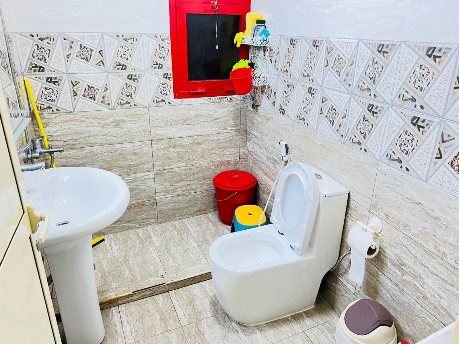 Ferienwohnung Moon Backpackers , Al Rigga , Partition For Couples And For Singles Dubai Exterior foto